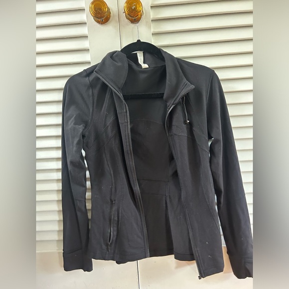 Brand new black lululemon define jacket - Picture 3 of 4